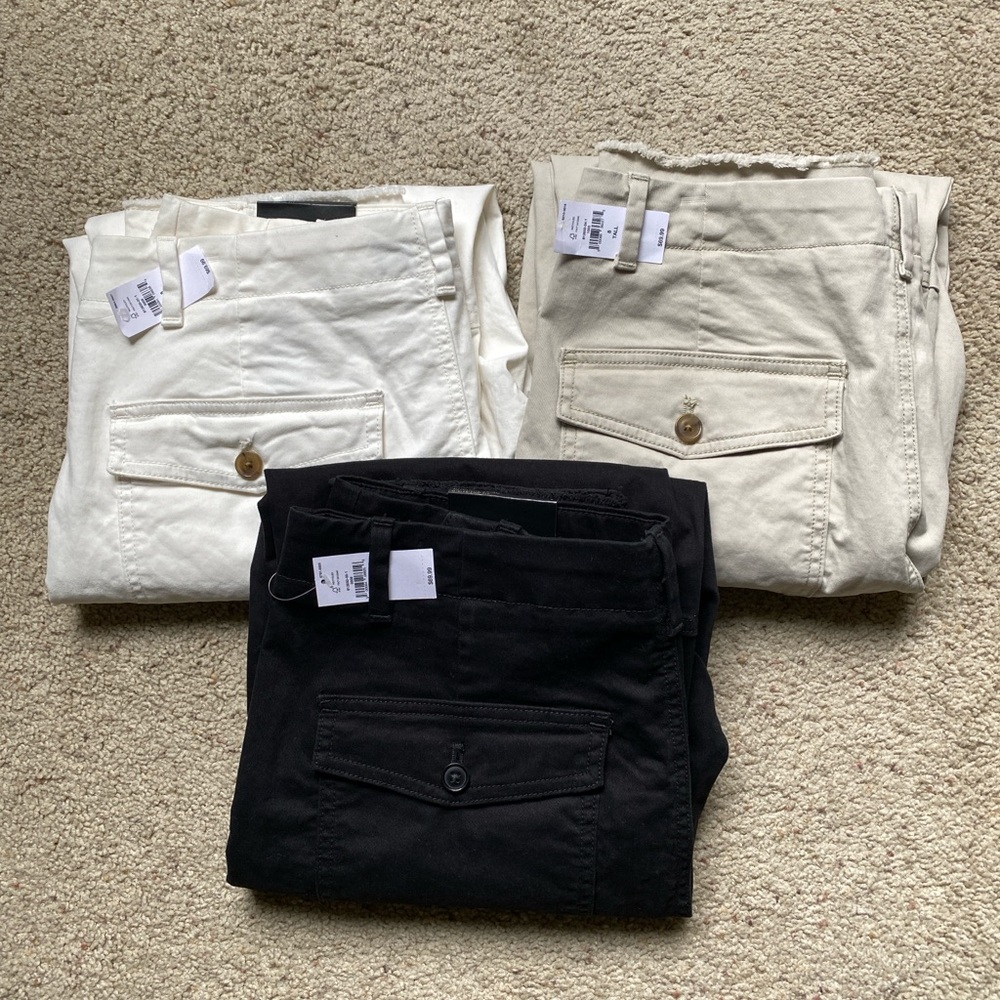BNWT Banana Republic Authentic Chino Girlfriend Fit in color Khaki, size 8 Tall